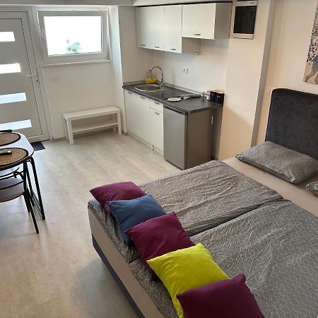 Abby Apartment Копер Екстериор снимка