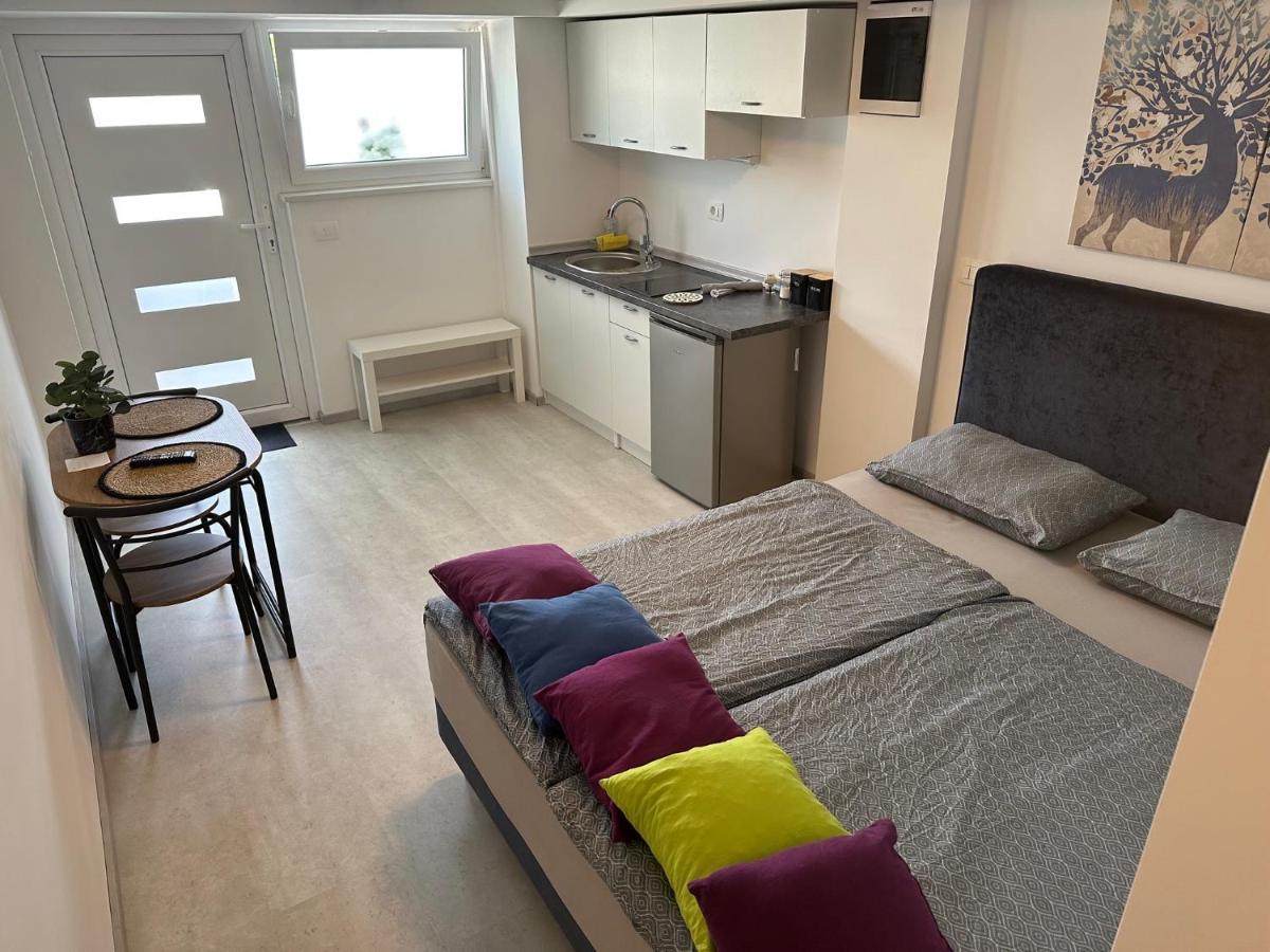 Abby Apartment Копер Екстериор снимка